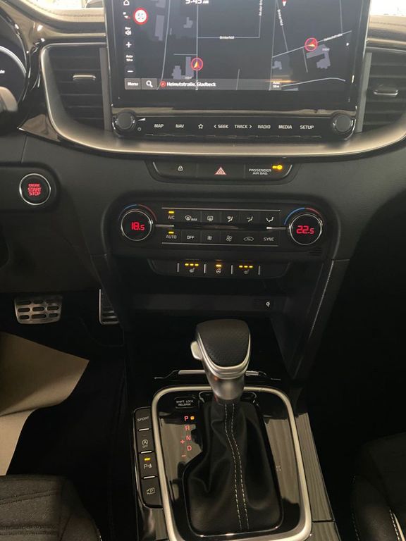 Kia pro cee'd / ProCeed