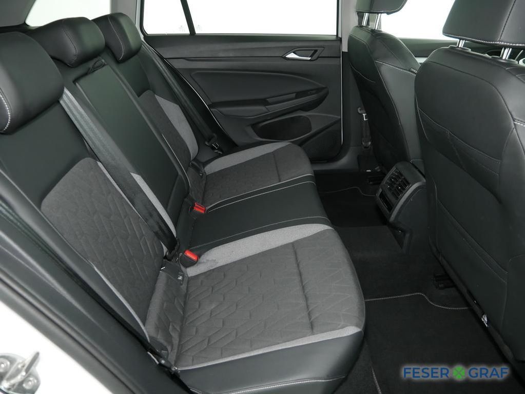 Volkswagen Golf 2024