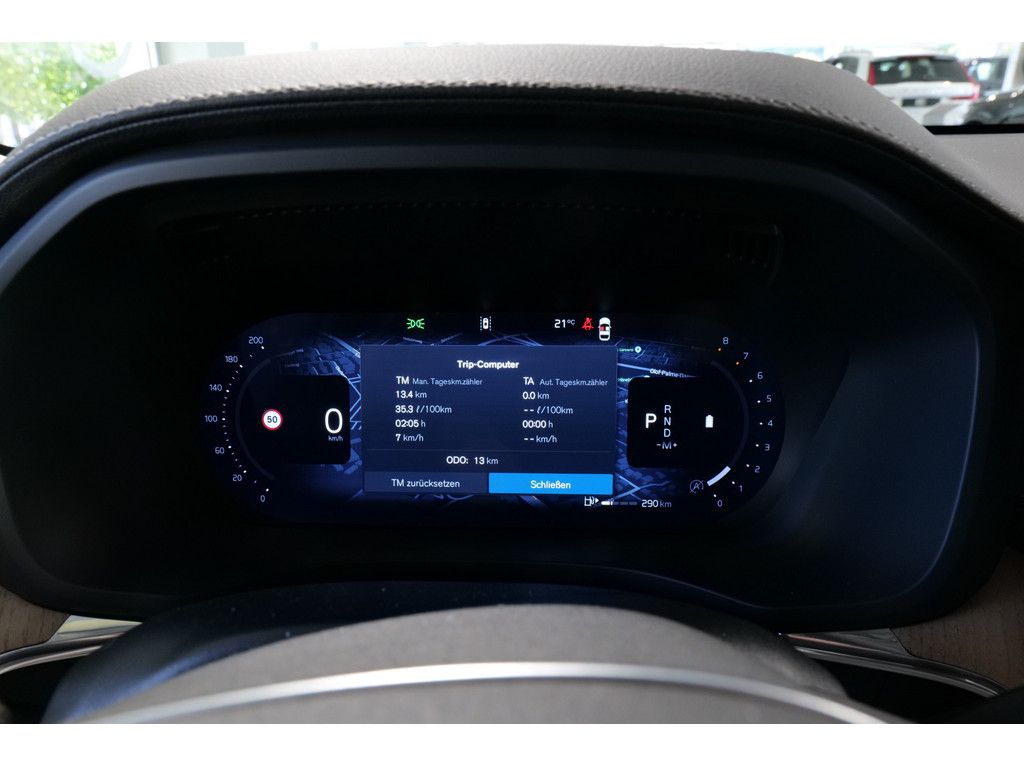 Volvo XC60 2025