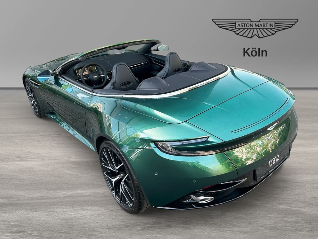 Aston Martin DB12