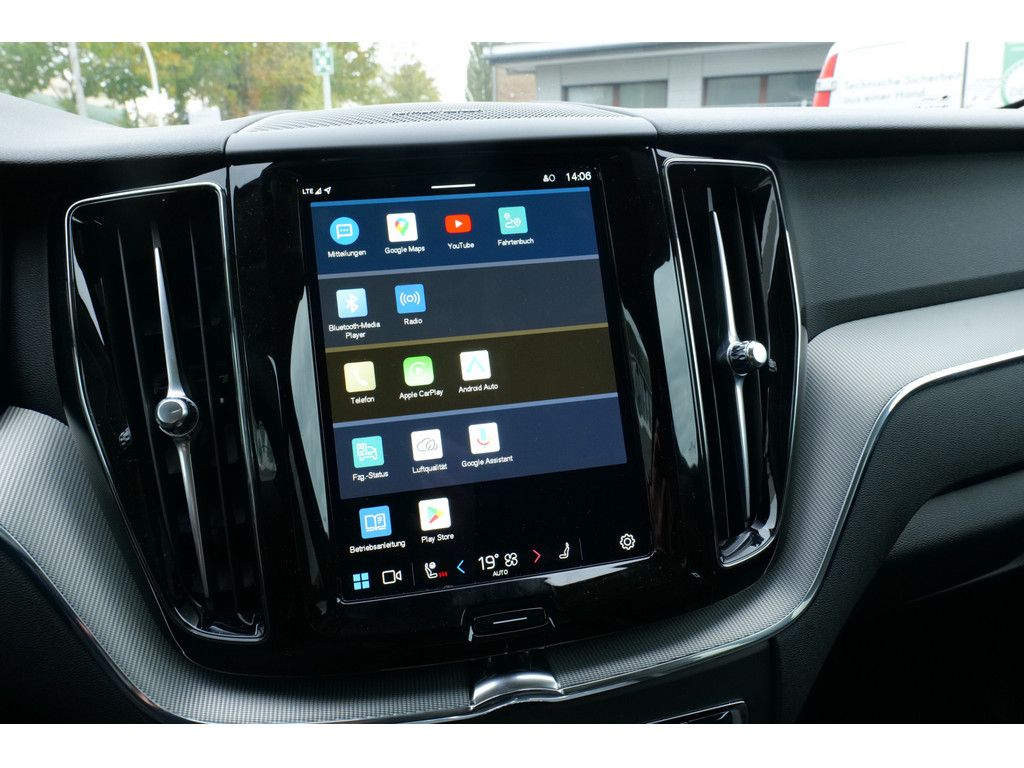 Volvo XC60 2025