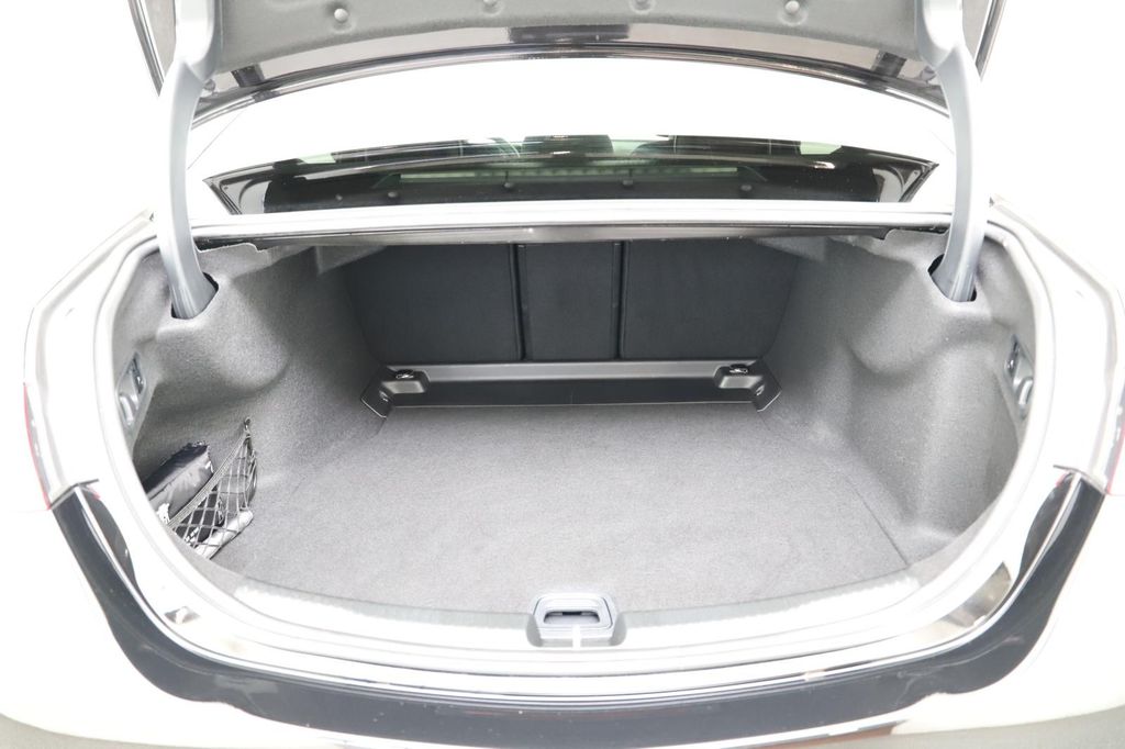 Mercedes-Benz C 300 2024