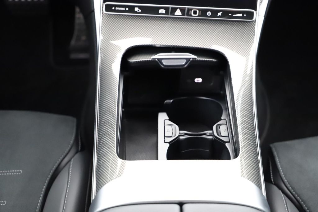 Mercedes-Benz C 300 2024