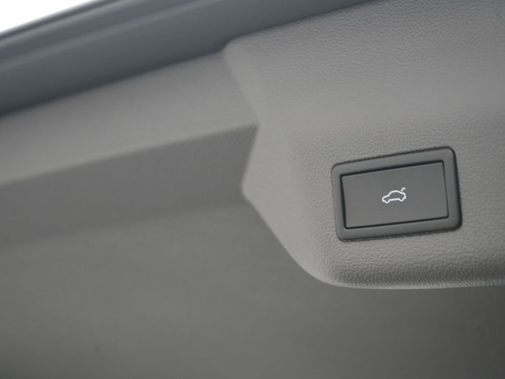 Volkswagen T7 Multivan 2025