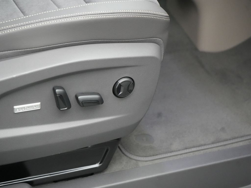 Volkswagen T7 Multivan 2025