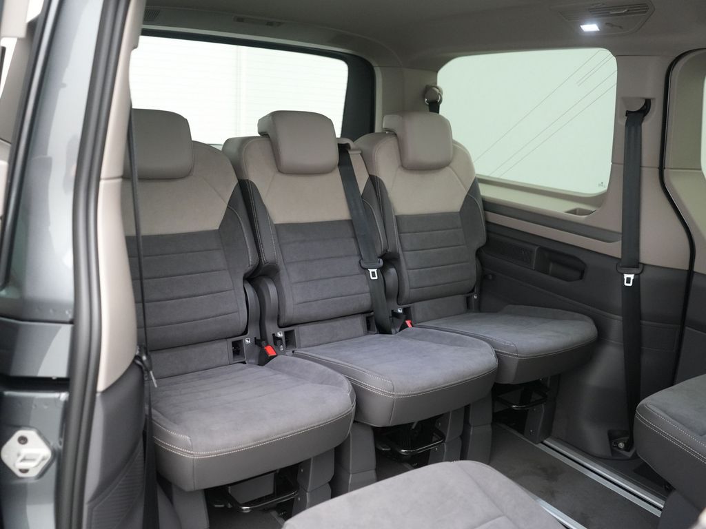 Volkswagen T7 Multivan 2025
