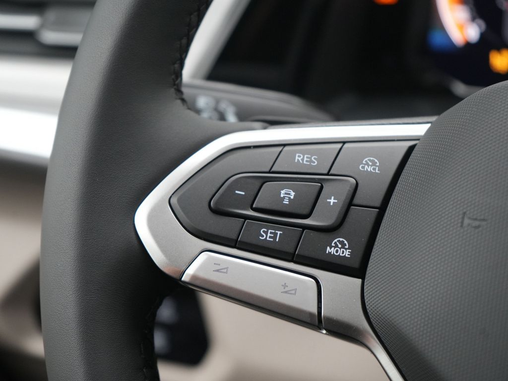 Volkswagen T7 Multivan 2025