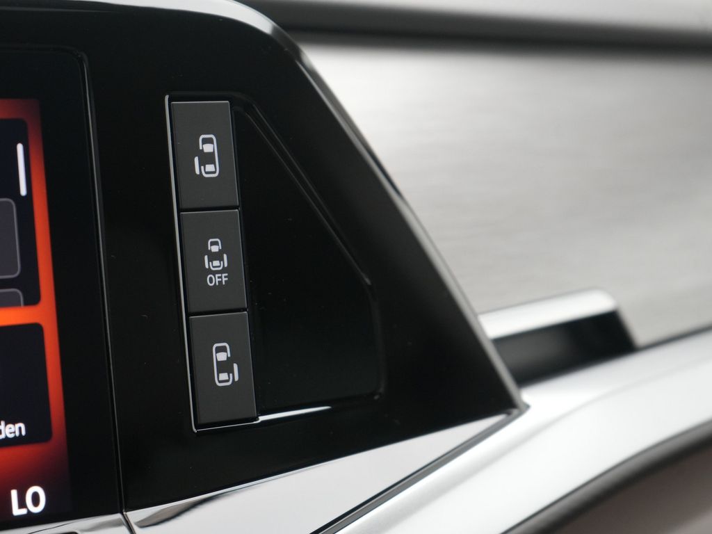 Volkswagen T7 Multivan 2025