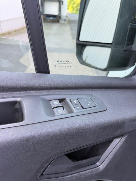 Nissan Interstar 2024