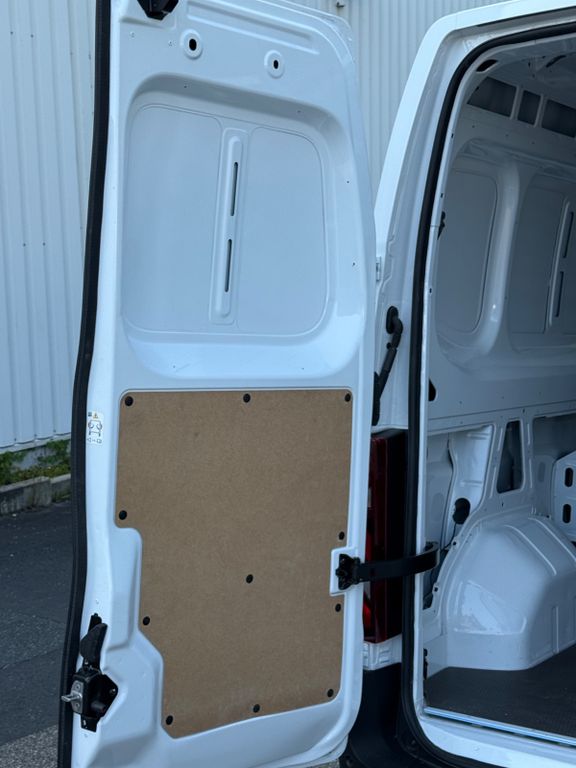 Nissan Interstar 2024