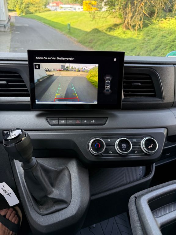 Nissan Interstar 2024