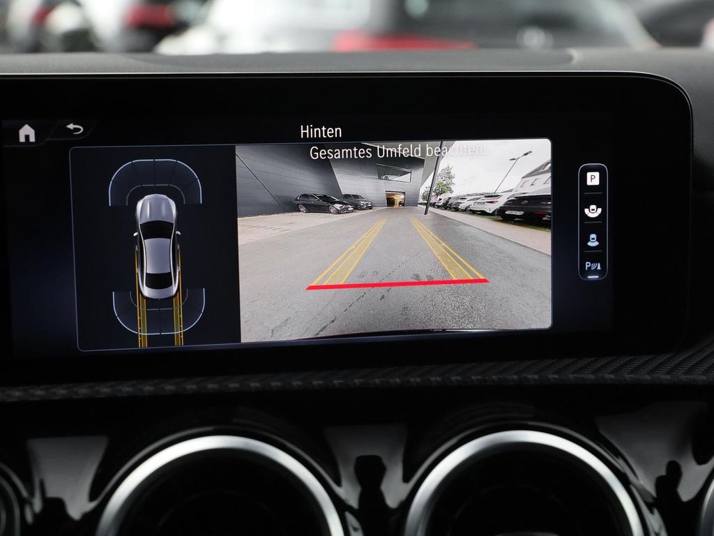 Mercedes-Benz CLA 180 2024