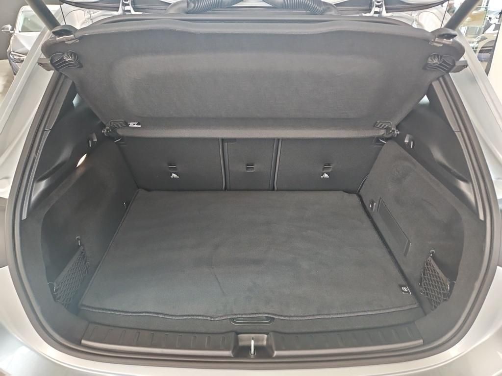 Mercedes-Benz GLA 220 2024