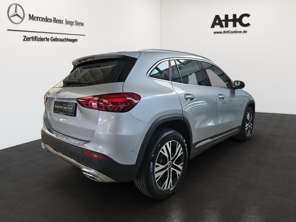 Mercedes-Benz GLA 220 2024