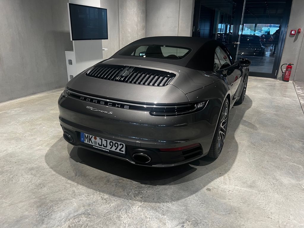 Porsche 992 2022