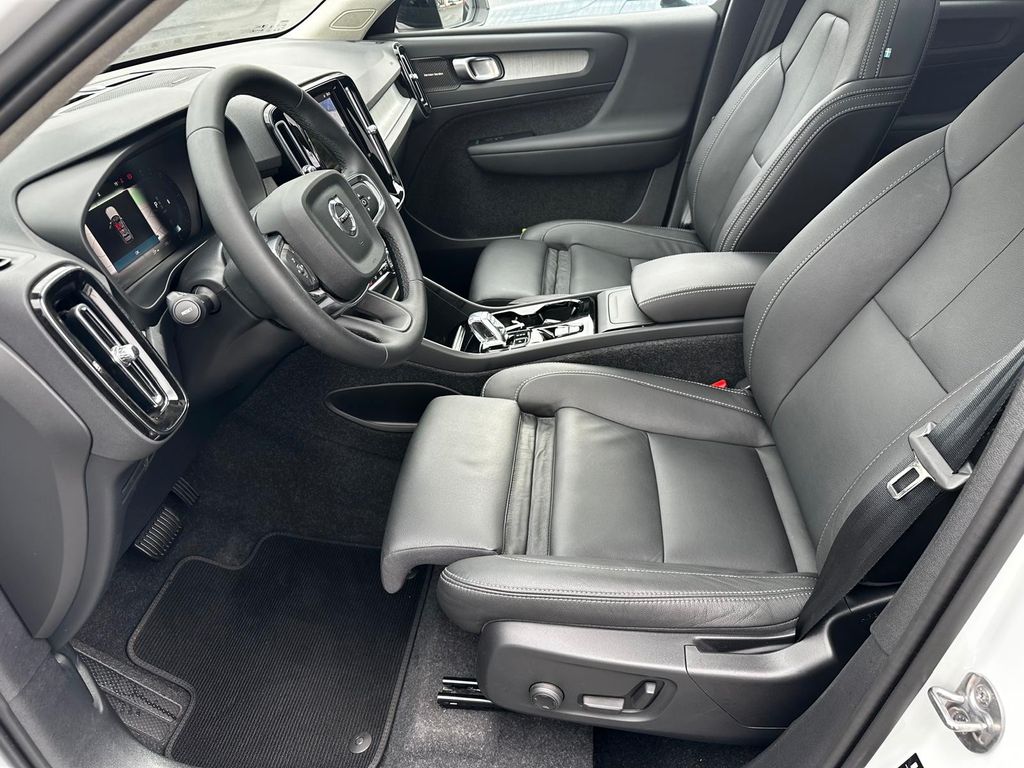 Volvo XC40 2024