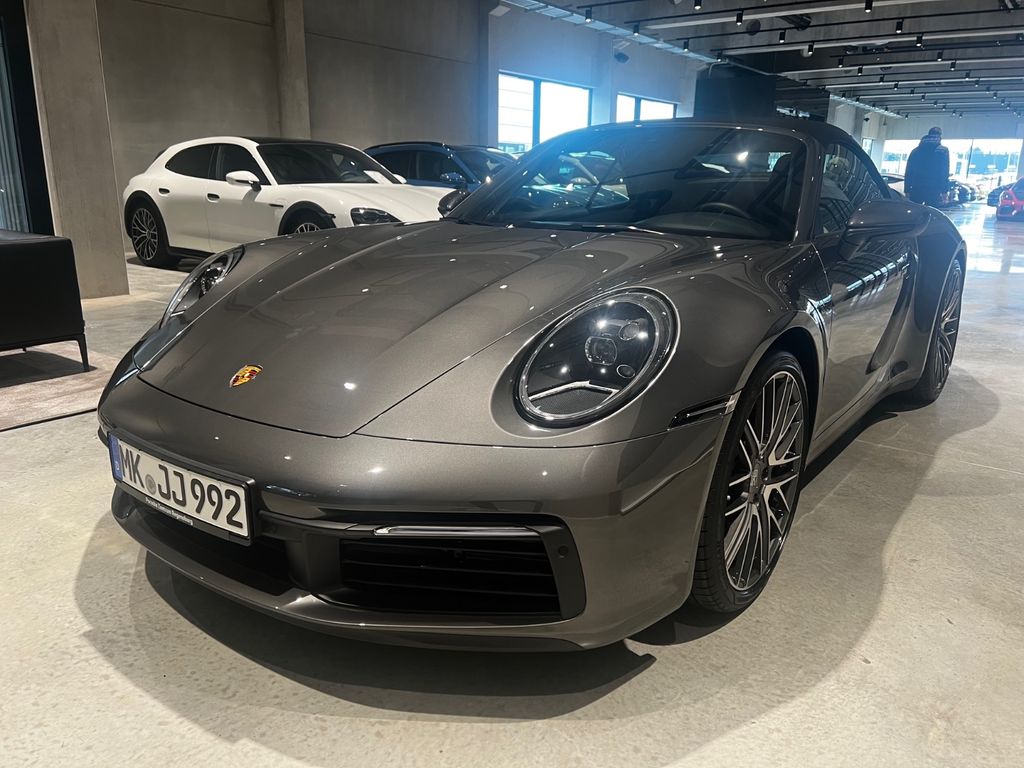 Porsche 992 2022
