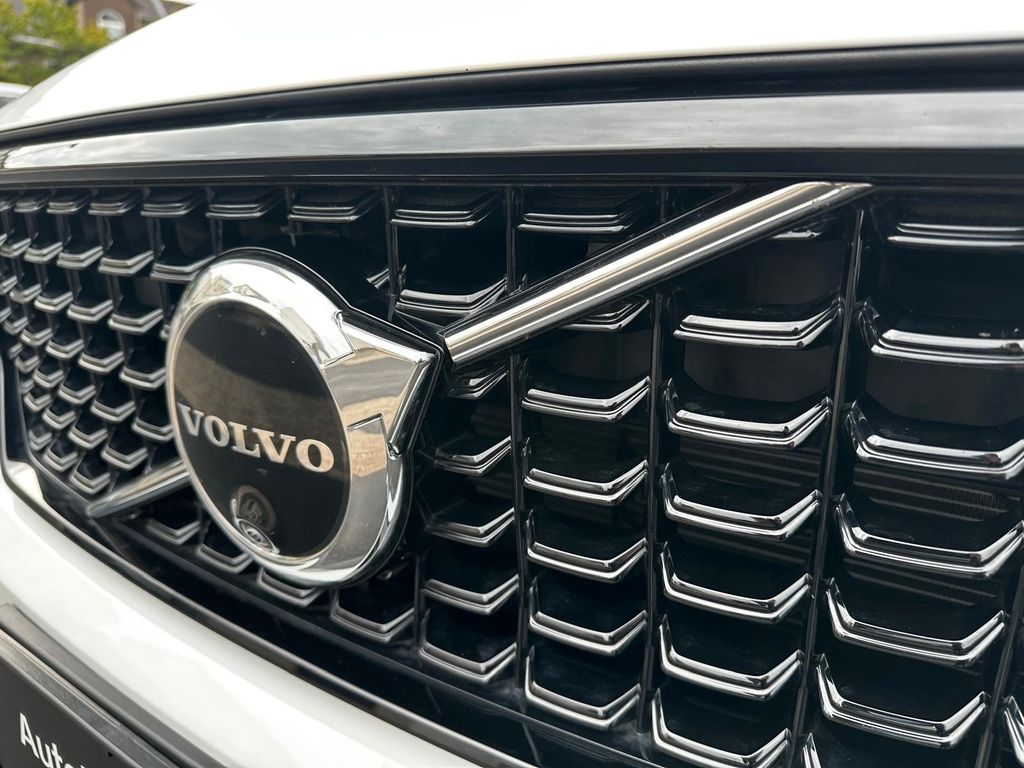 Volvo XC40 2024