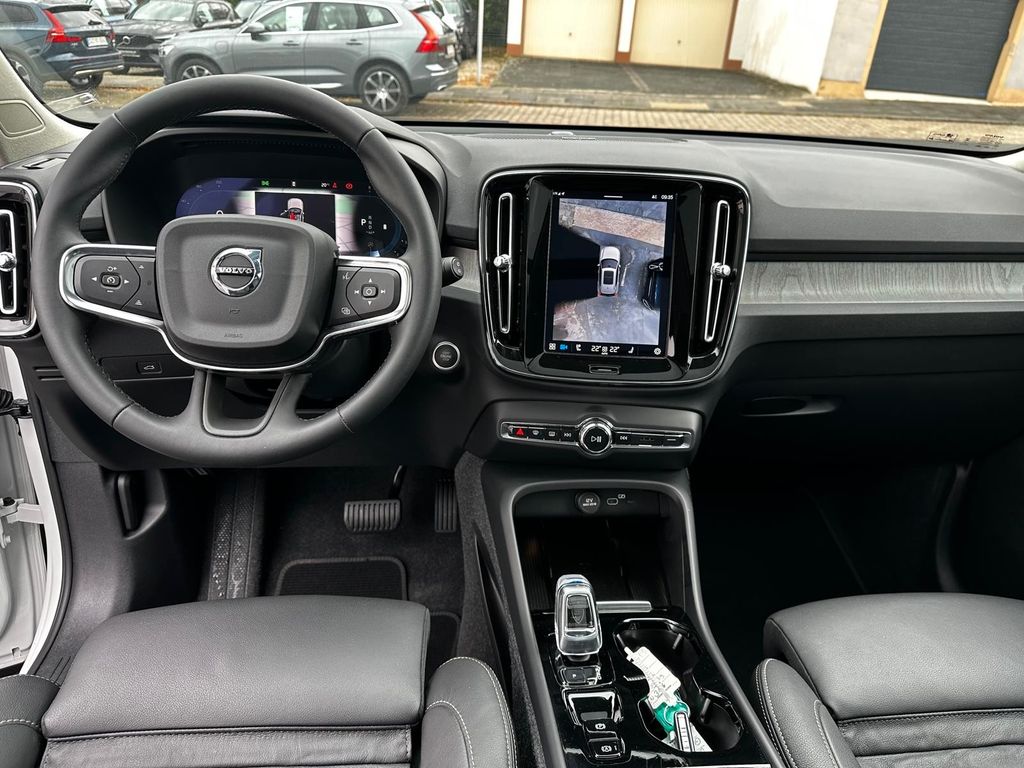 Volvo XC40 2024