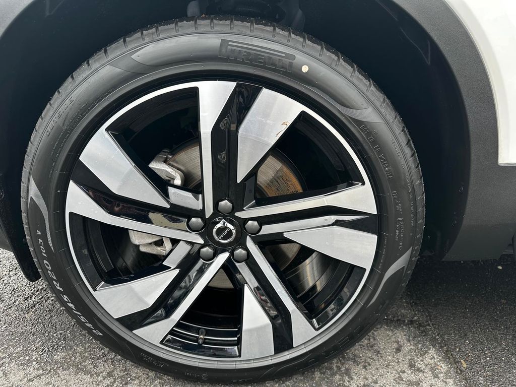 Volvo XC40 2024