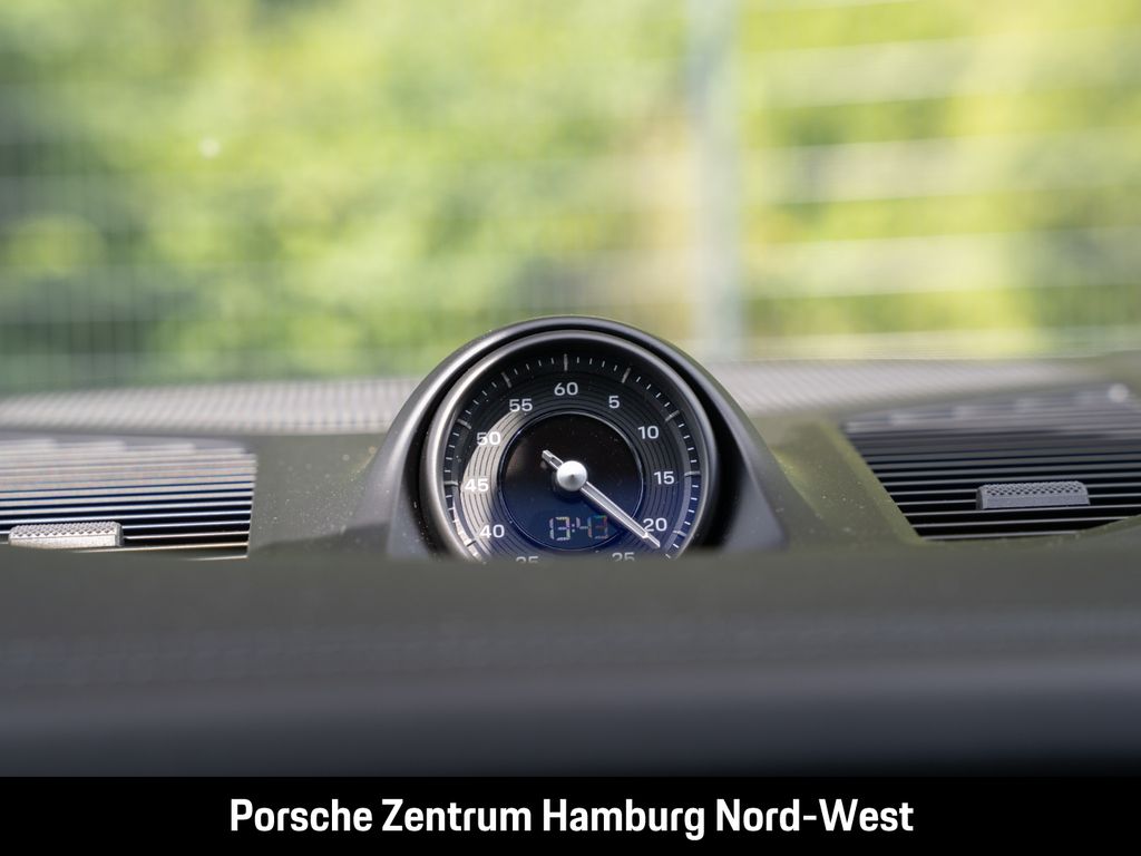 Porsche Cayenne 2025