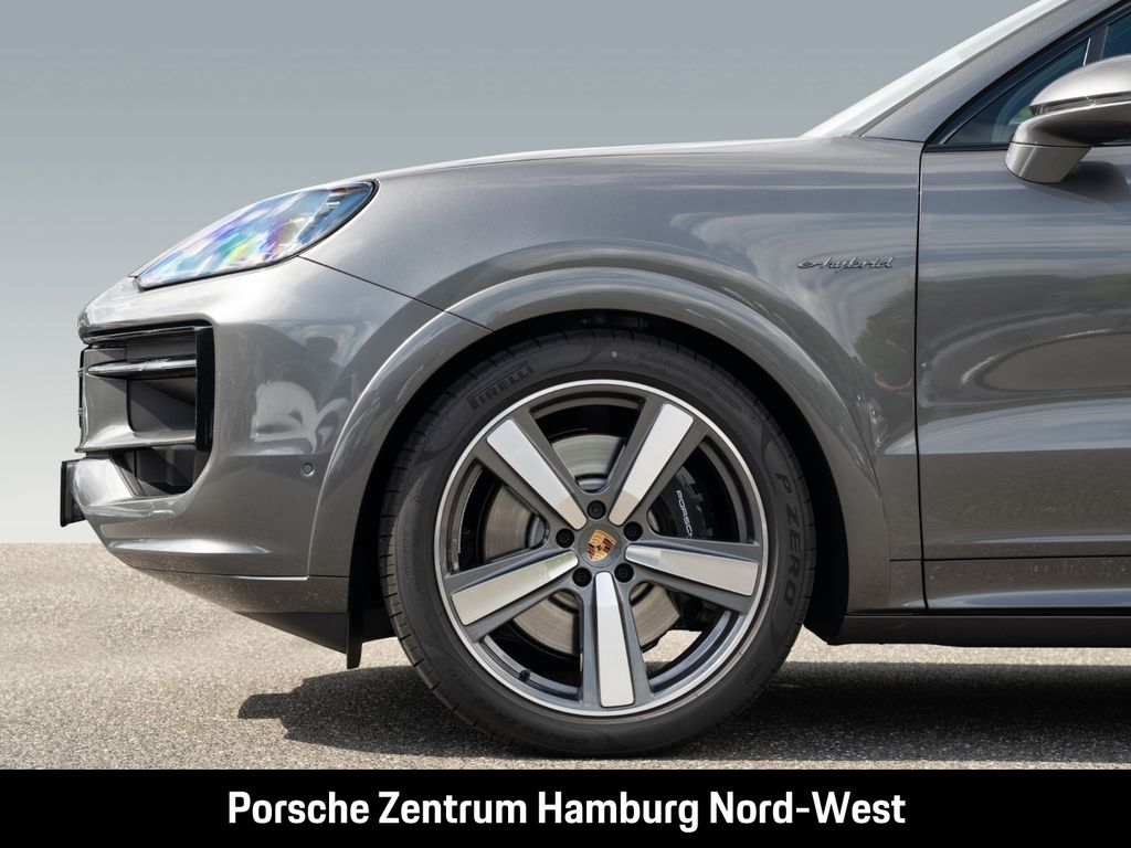 Porsche Cayenne 2025