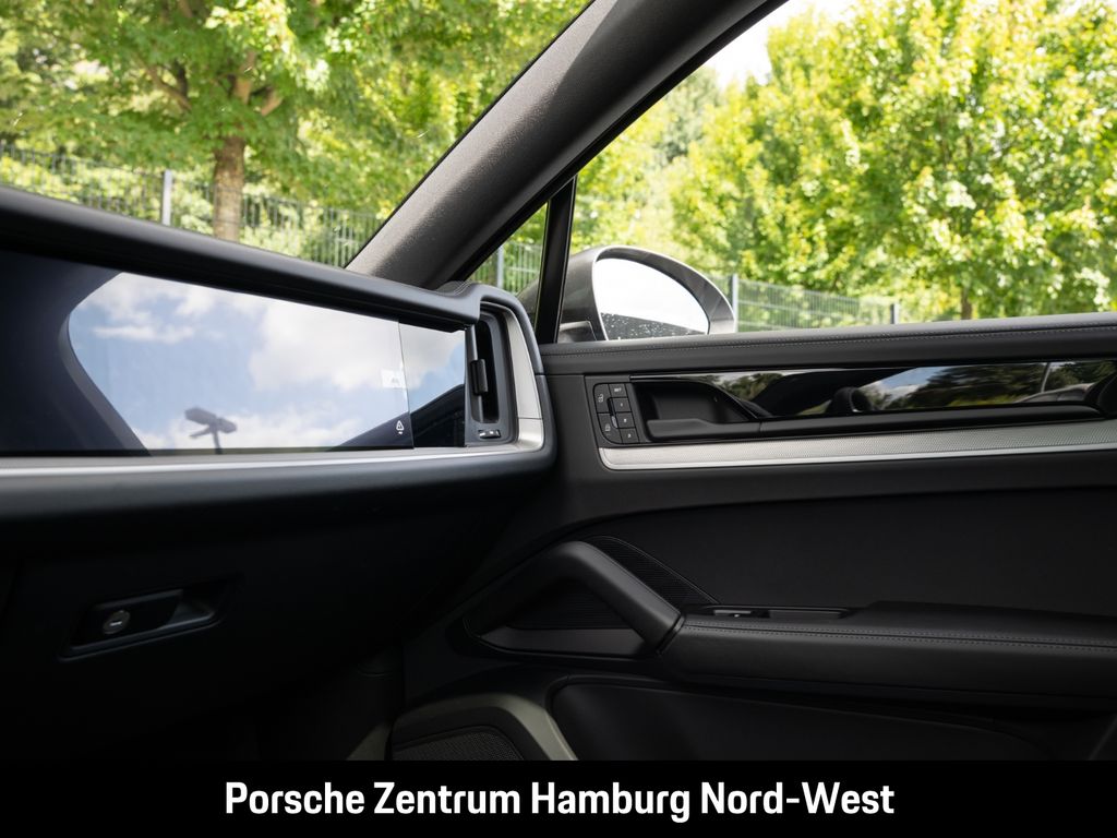 Porsche Cayenne 2025