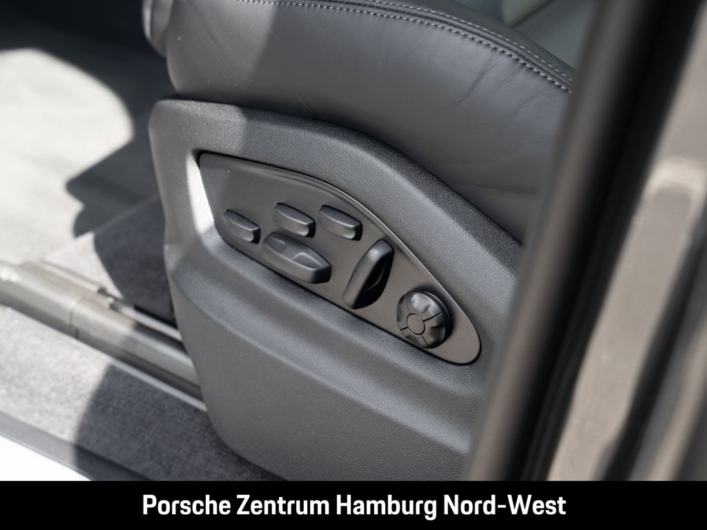 Porsche Cayenne 2025