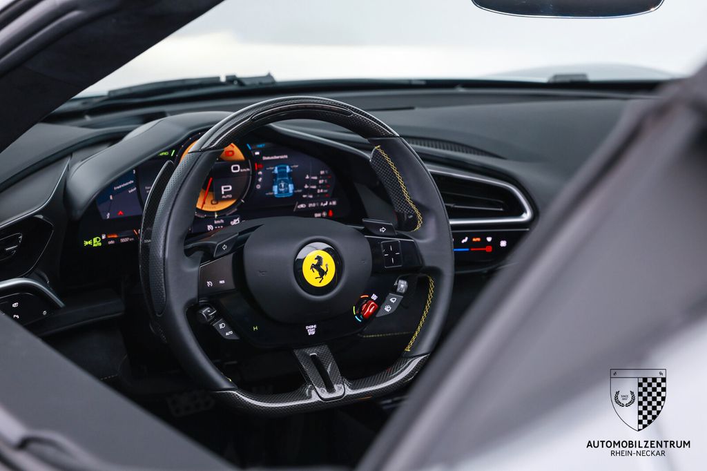 Ferrari 296 GTS 2023