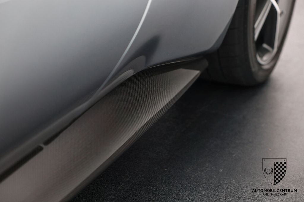 Ferrari 296 GTS 2023