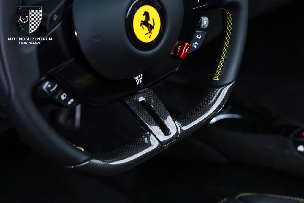 Ferrari 296 GTS 2023