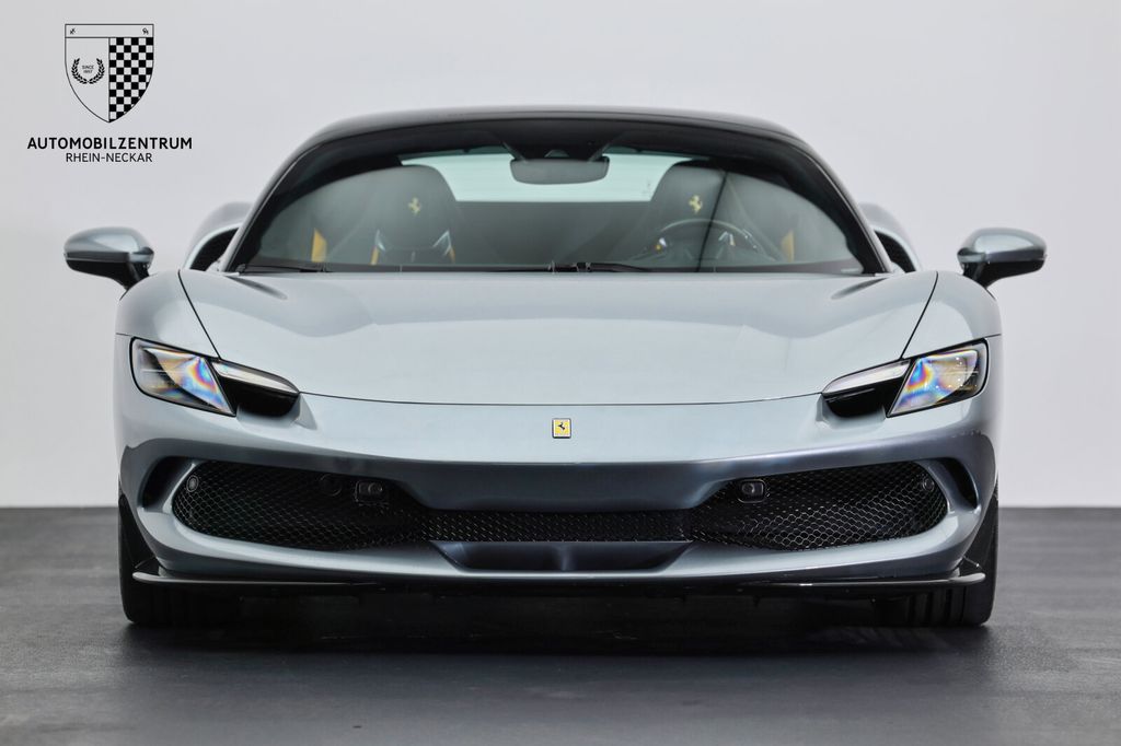 Ferrari 296 GTS 2023