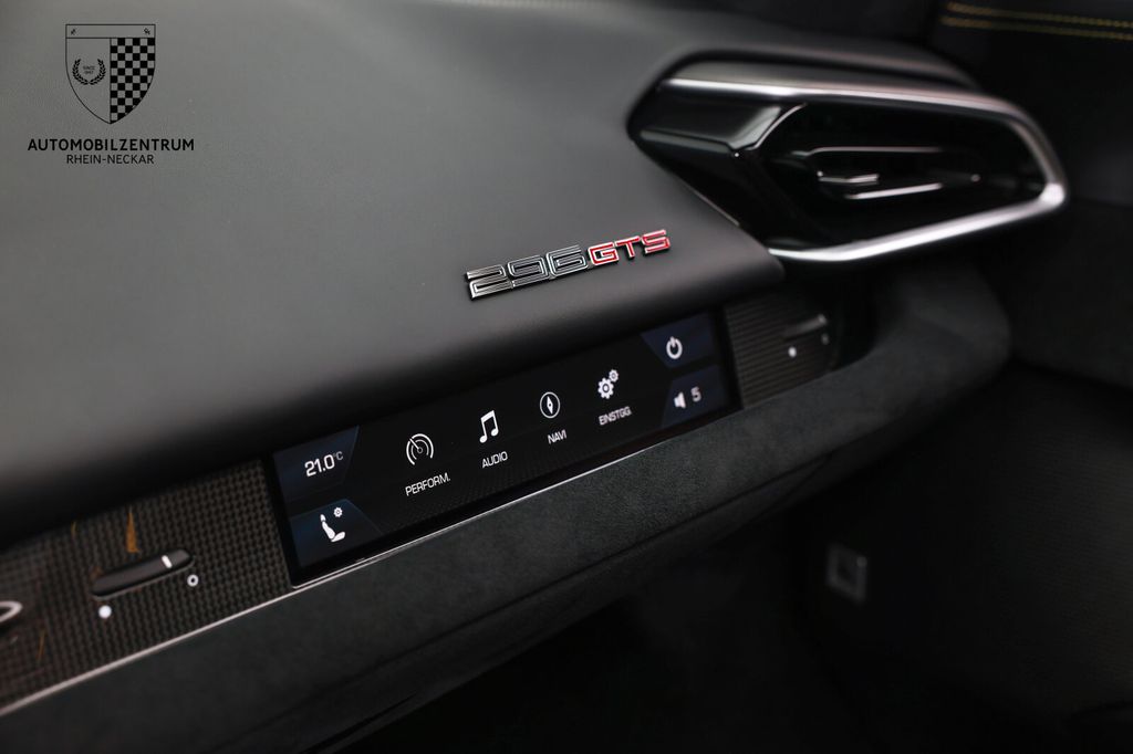 Ferrari 296 GTS 2023