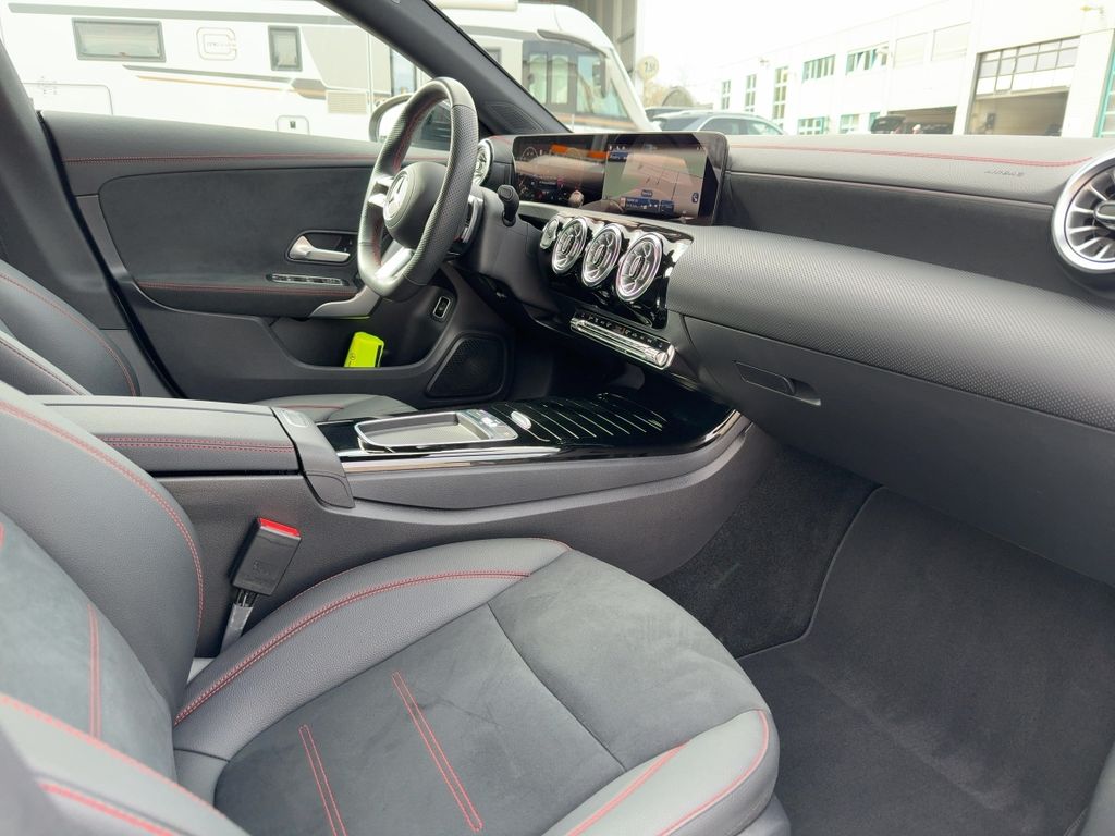 Mercedes-Benz CLA 220 2024