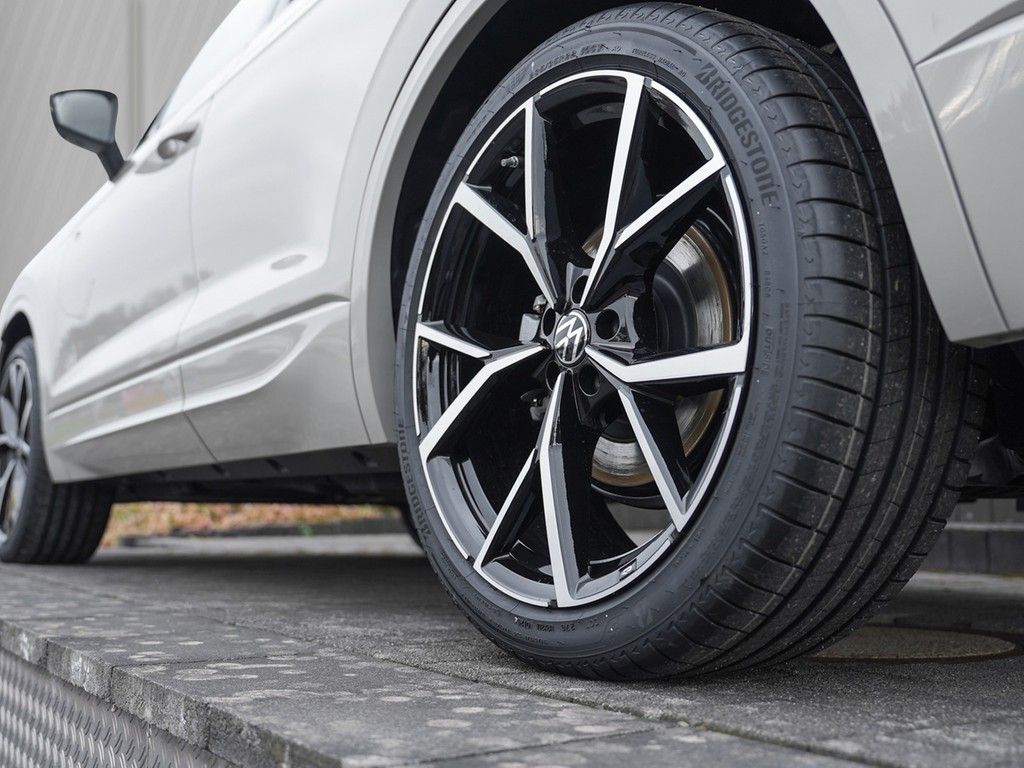 Volkswagen Touareg 2025