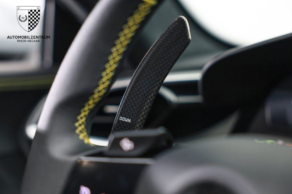 Ferrari 296 GTS 2023