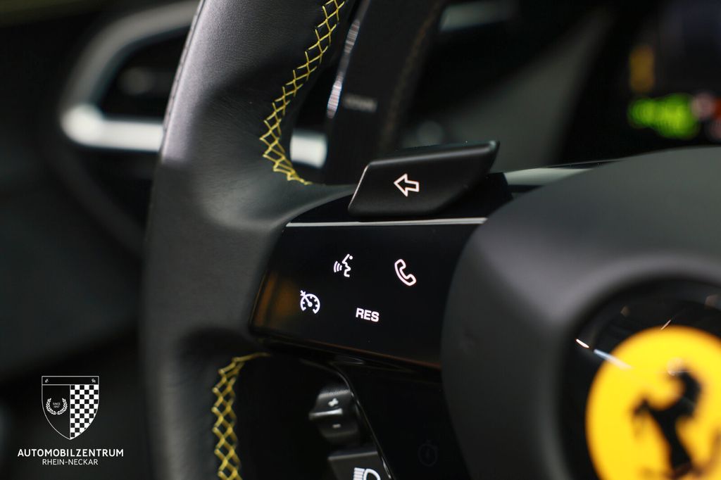 Ferrari 296 GTS 2023