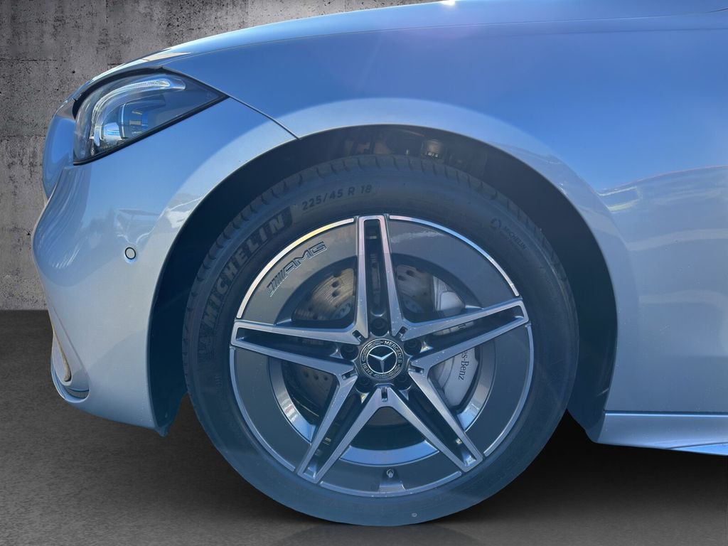 Mercedes-Benz C 200 2025