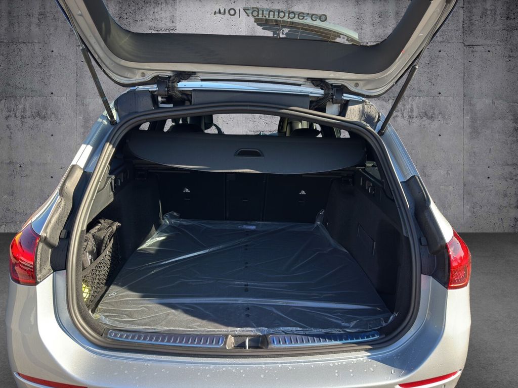 Mercedes-Benz C 200 2025