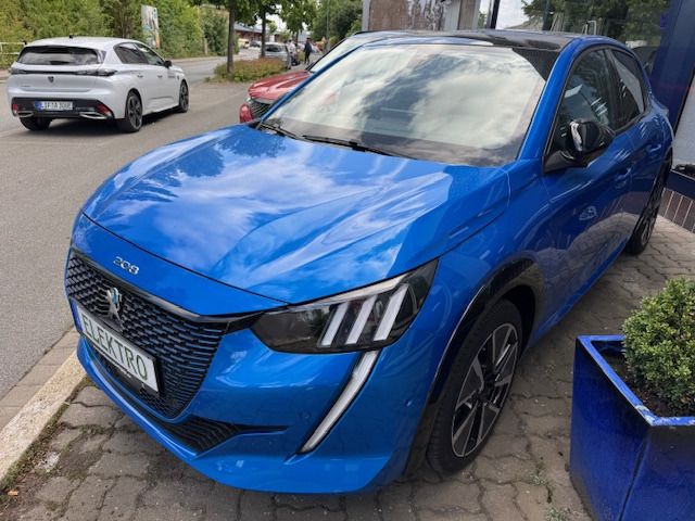 Peugeot e-208 2021