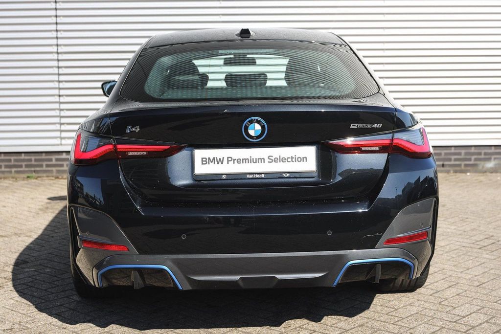 BMW i4 2023