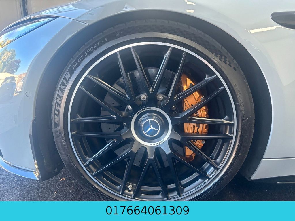 Mercedes-Benz SL 63 AMG 2022