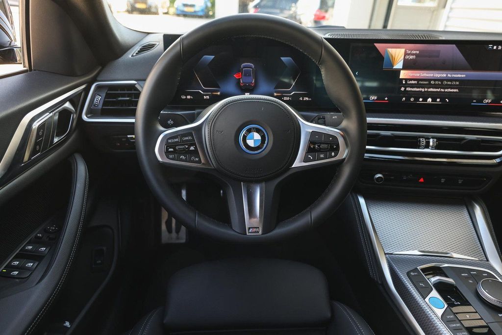 BMW i4 2023
