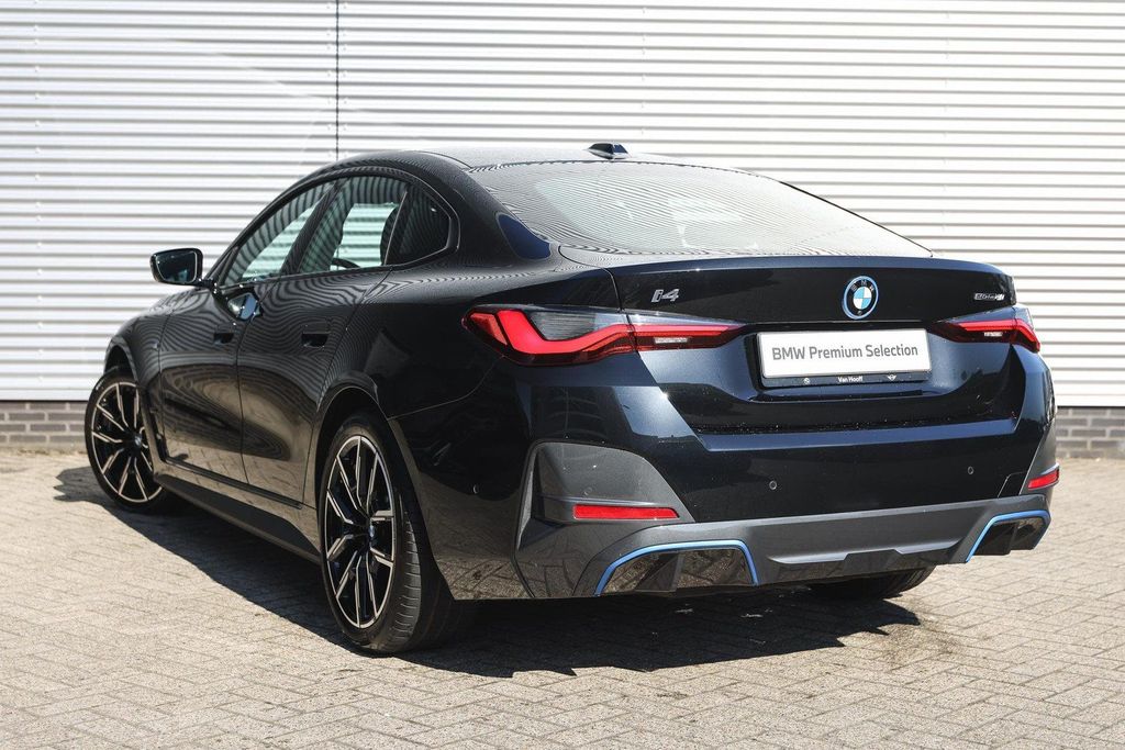 BMW i4 2023