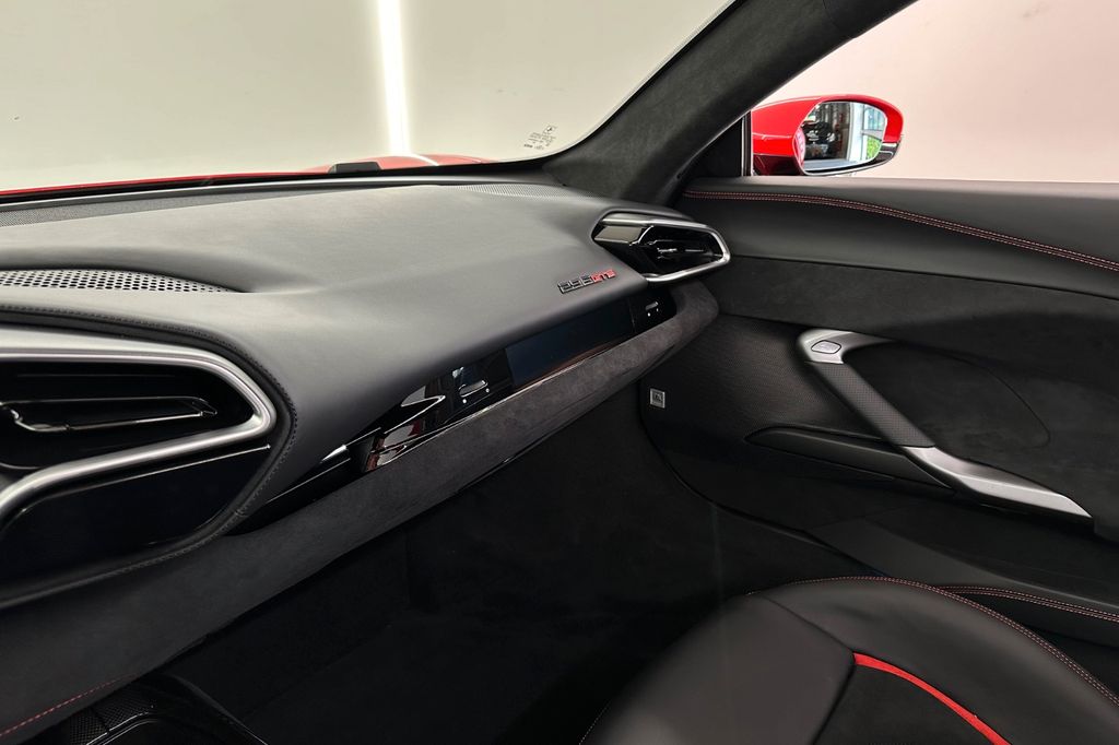 Ferrari 296 GTS 2025