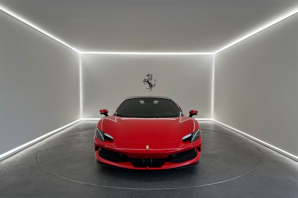 Ferrari 296 GTS 2025