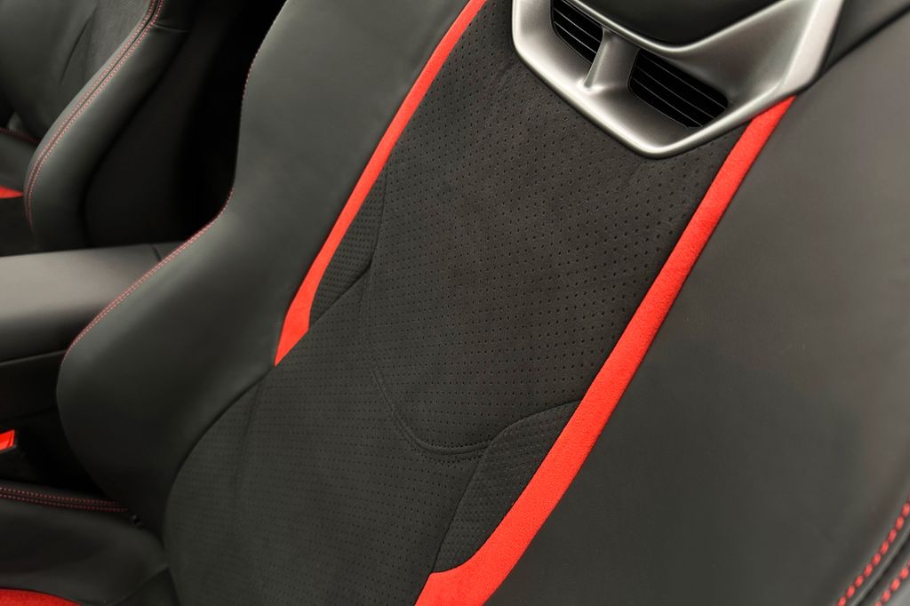 Ferrari 296 GTS 2025