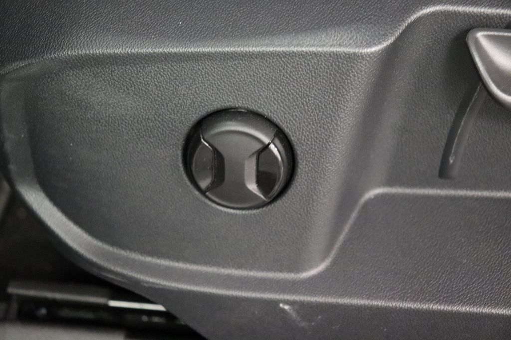 Volkswagen T-Roc 2024