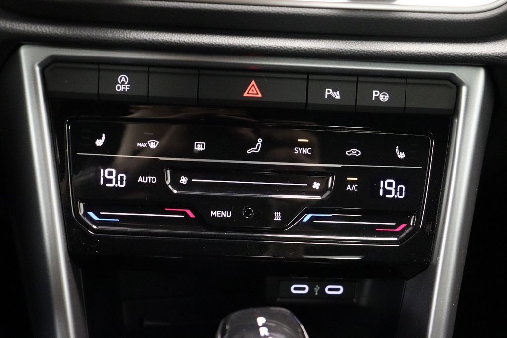 Volkswagen T-Roc 2024