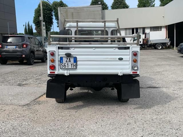 Land Rover Defender 2013